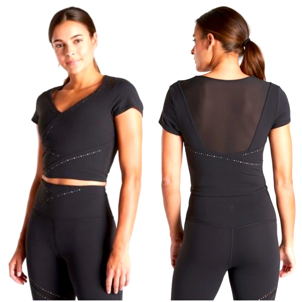 Athleta | It’s A Wrap Tee Black Crop Top XL